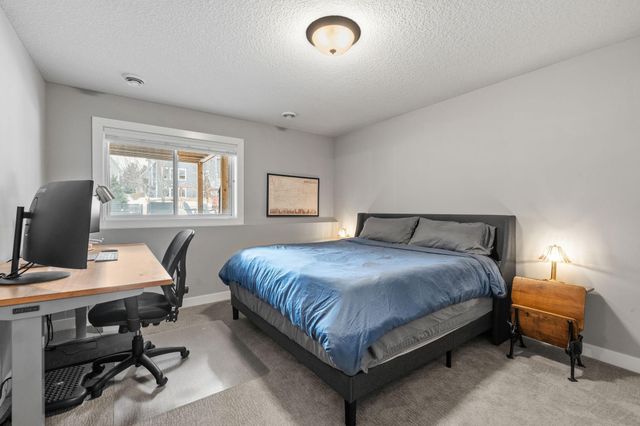 9966 Arrowwood Trail, Woodbury, MN 55129