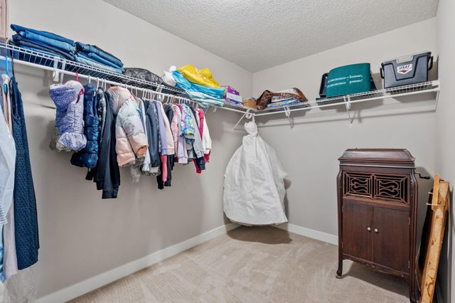 9966 Arrowwood Trail, Woodbury, MN 55129