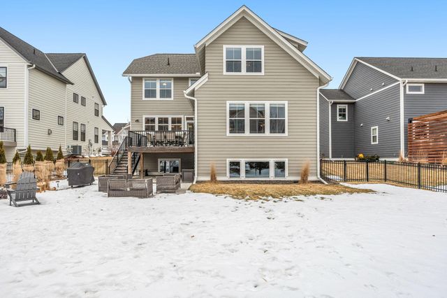 9966 Arrowwood Trail, Woodbury, MN 55129