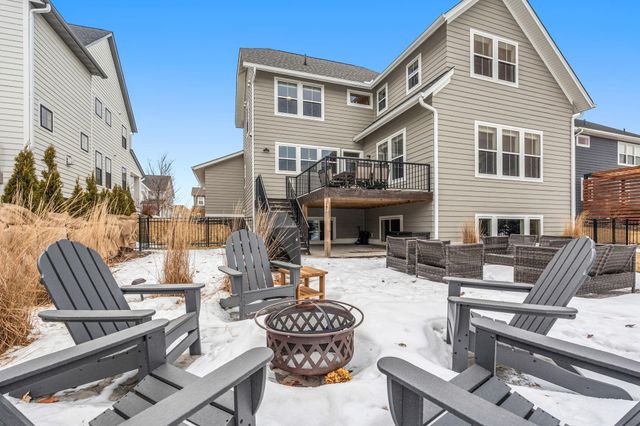 9966 Arrowwood Trail, Woodbury, MN 55129