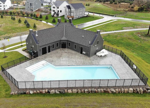 9966 Arrowwood Trail, Woodbury, MN 55129