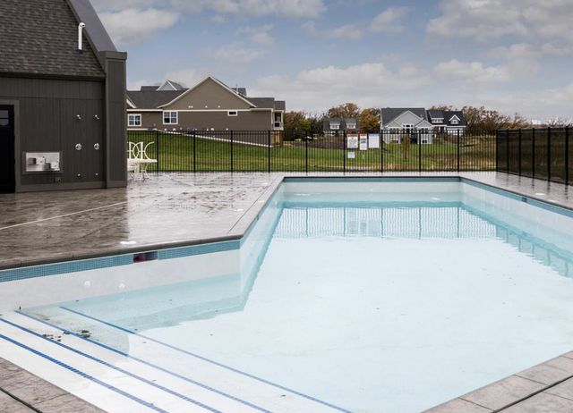 9966 Arrowwood Trail, Woodbury, MN 55129