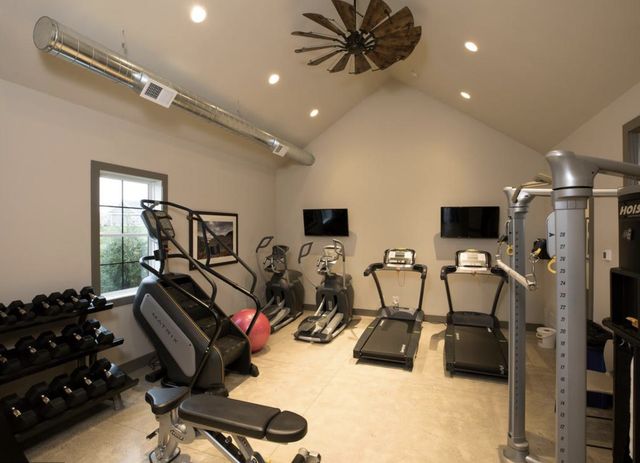 9966 Arrowwood Trail, Woodbury, MN 55129