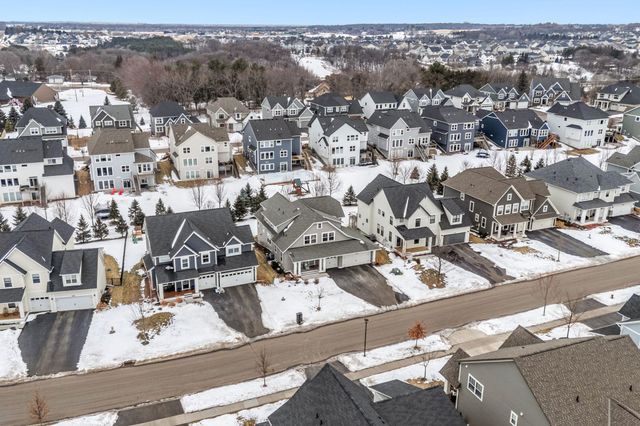 9966 Arrowwood Trail, Woodbury, MN 55129