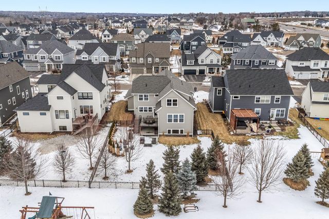 9966 Arrowwood Trail, Woodbury, MN 55129