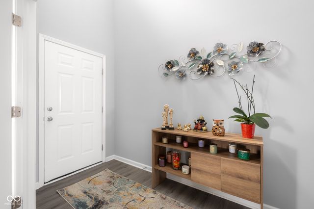 2402 Creekland Drive, Columbus, IN 47201