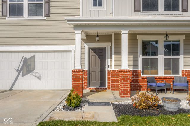 2402 Creekland Drive, Columbus, IN 47201