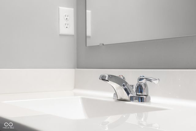 2402 Creekland Drive, Columbus, IN 47201