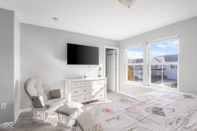 2402 Creekland Drive, Columbus, IN 47201