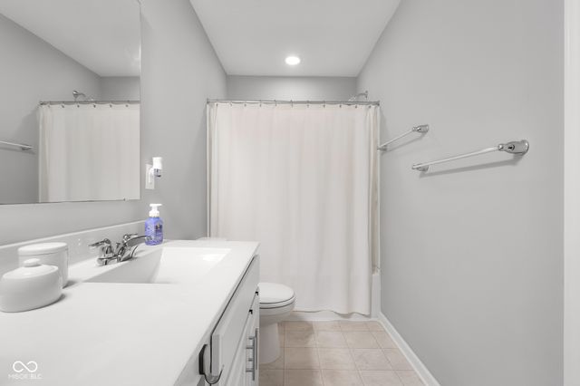 2402 Creekland Drive, Columbus, IN 47201