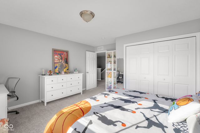 2402 Creekland Drive, Columbus, IN 47201