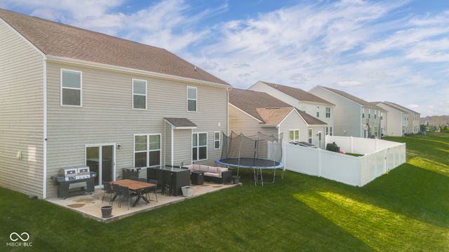 2402 Creekland Drive, Columbus, IN 47201