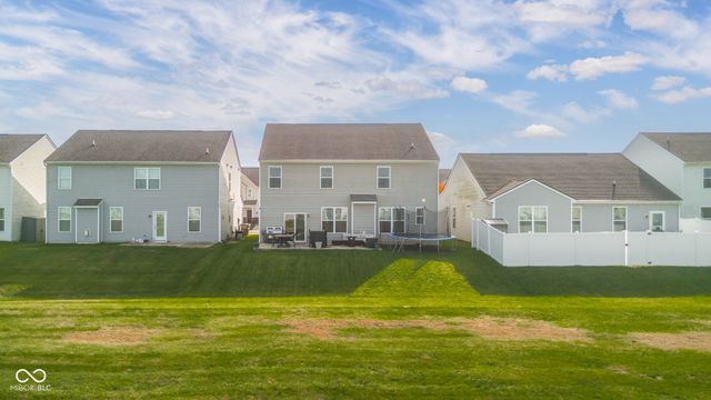 2402 Creekland Drive, Columbus, IN 47201