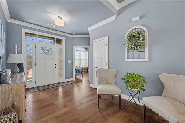 9 Luncarty Lane, Bella Vista, AR 72715