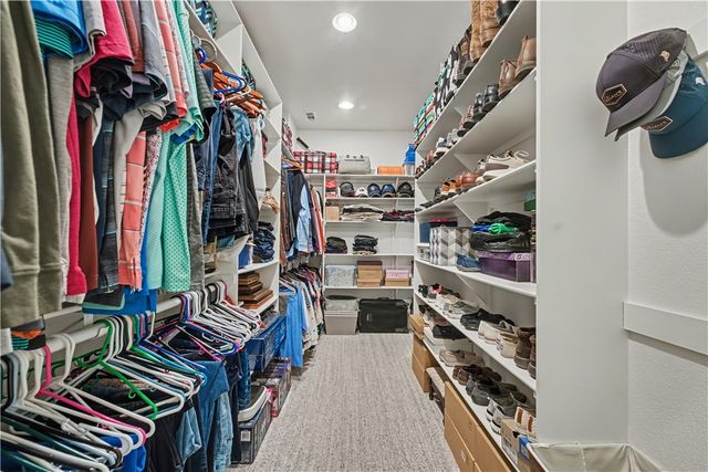 9 Luncarty Lane, Bella Vista, AR 72715