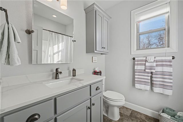 9 Luncarty Lane, Bella Vista, AR 72715