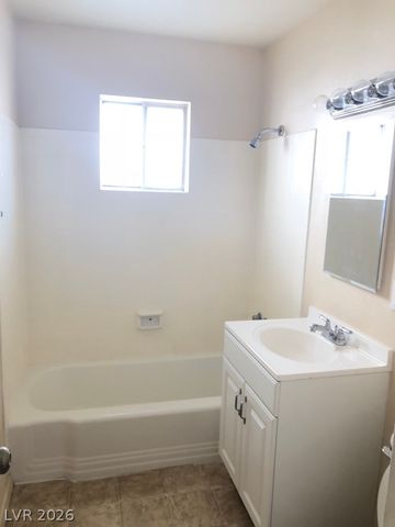 350 East DESERT INN Road H201, Las Vegas, NV 89109