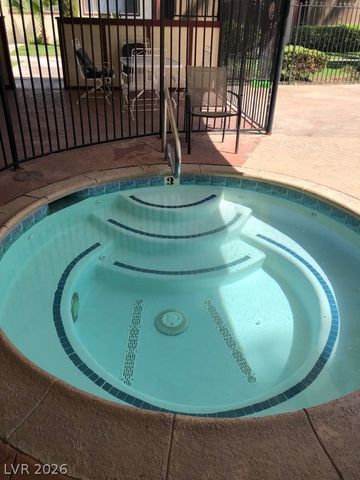 350 East DESERT INN Road H201, Las Vegas, NV 89109