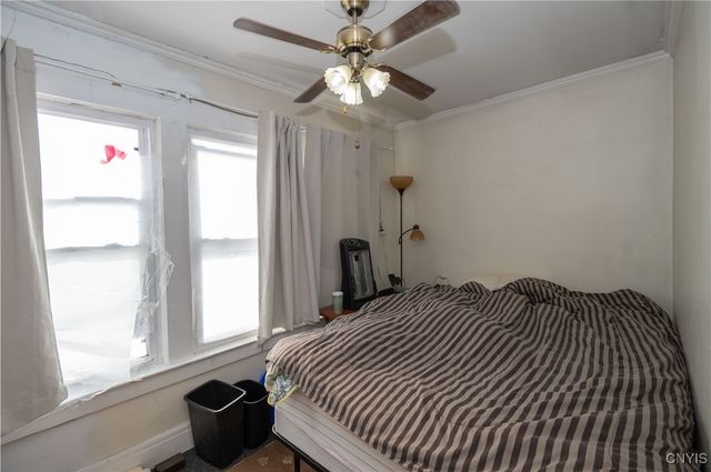 221 WHITTIER Avenue, Syracuse, NY 13204