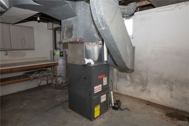 221 WHITTIER Avenue, Syracuse, NY 13204