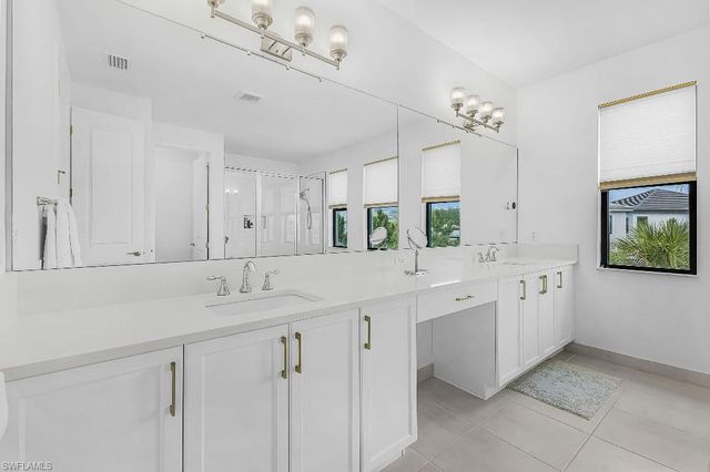 20269 Fair Oak LN, Estero, FL 33928