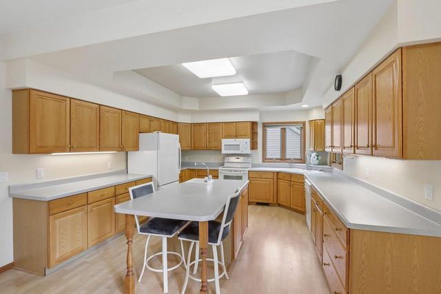 310 High Point Road, Madison, WI 53717