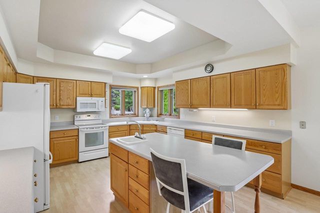 310 High Point Road, Madison, WI 53717