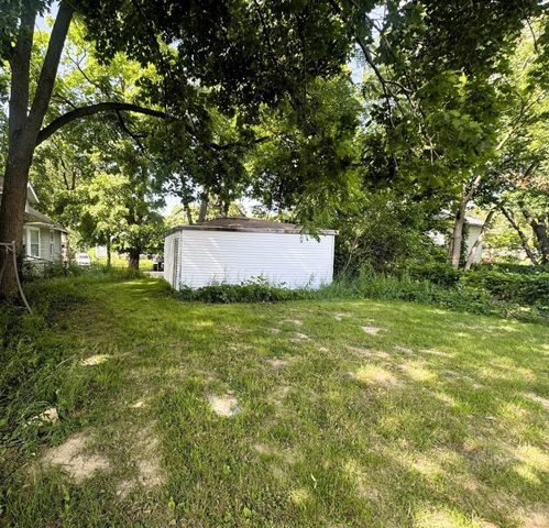 1535 Kearsley Park Boulevard, Flint, MI 48503