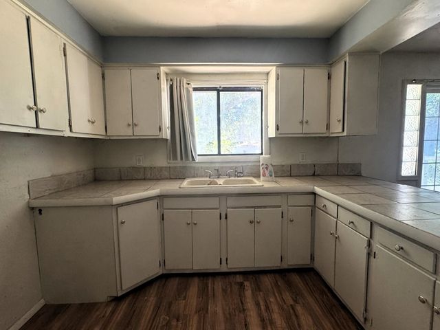 1535 Kearsley Park Boulevard, Flint, MI 48503