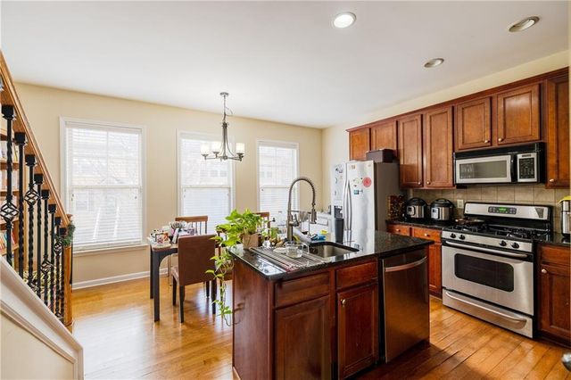625 Grove Manor Park 182, Suwanee, GA 30024