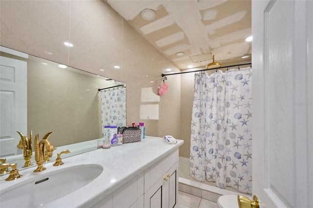 4100 PARK AVENUE, Indian Lake Estates, FL 33855