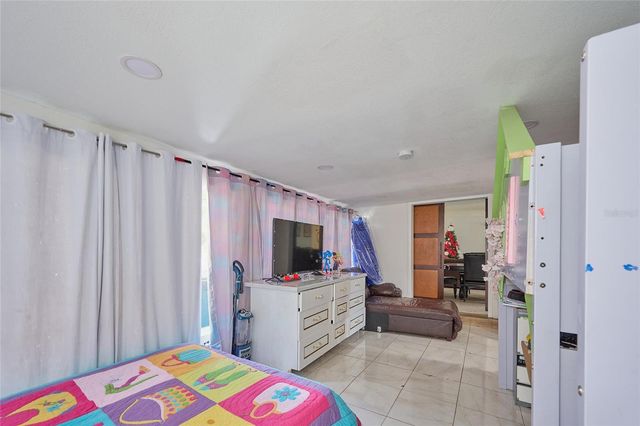 4100 PARK AVENUE, Indian Lake Estates, FL 33855