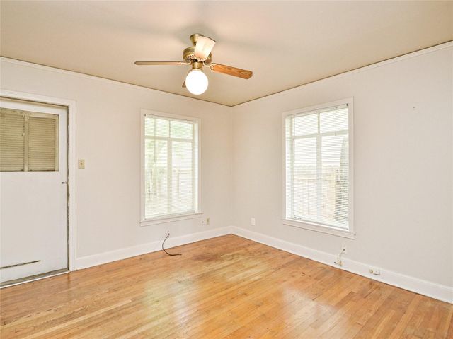 1814 W 38th ST, Austin, TX 78731