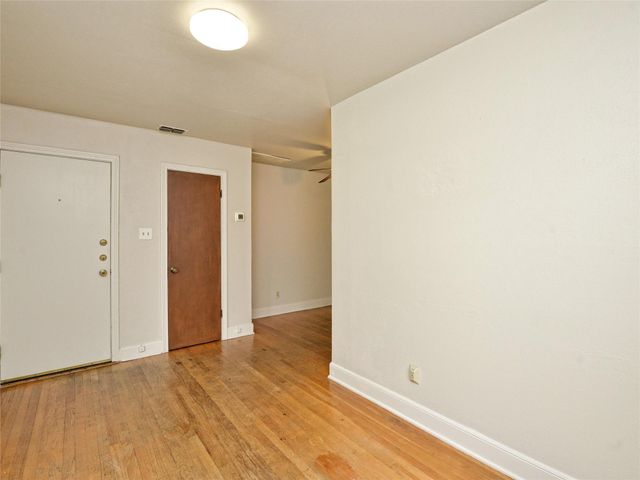 1814 W 38th ST, Austin, TX 78731