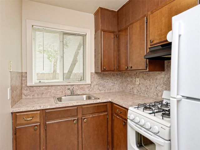 1814 W 38th ST, Austin, TX 78731