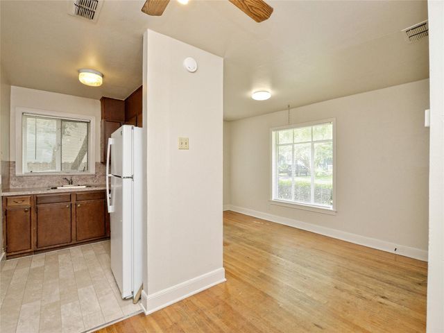 1814 W 38th ST, Austin, TX 78731