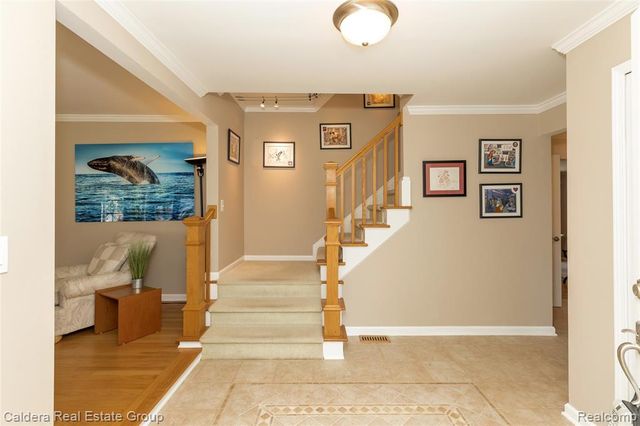 943 Huntsford Court, Troy, MI 48084
