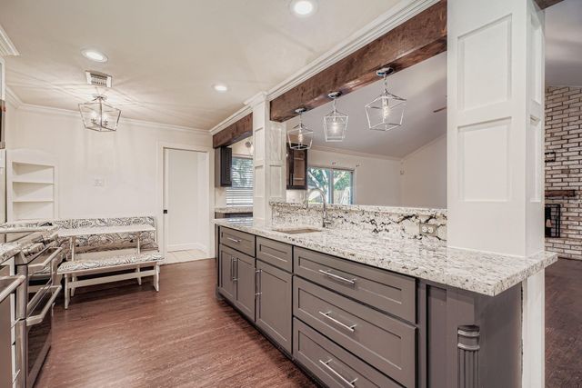 1411 Neptune Lane, Houston, TX 77062