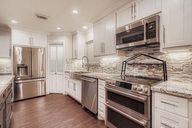 1411 Neptune Lane, Houston, TX 77062