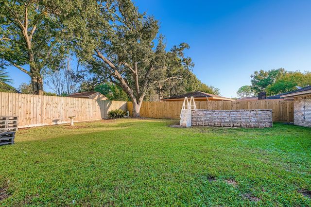 1411 Neptune Lane, Houston, TX 77062