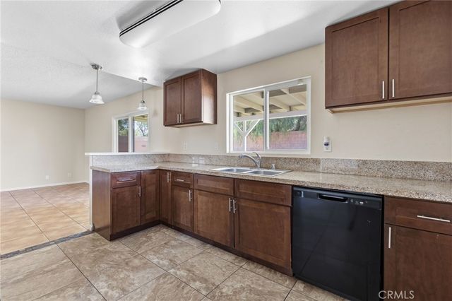 2928 Hilldale, Simi Valley, CA 93063