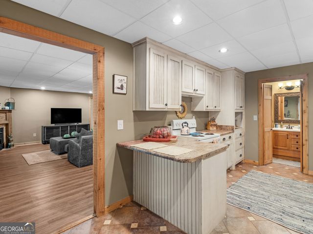 325 Country Side Drive, Mcdonough, GA 30252