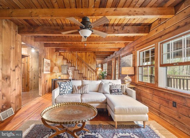 912 HEATHER LN, Phoenixville, PA 19460