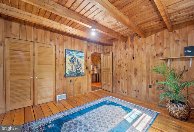 912 HEATHER LN, Phoenixville, PA 19460