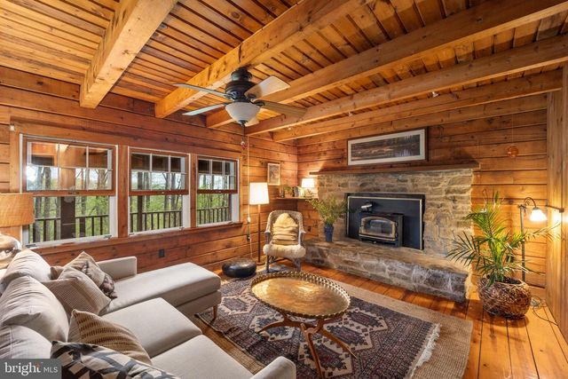 912 HEATHER LN, Phoenixville, PA 19460