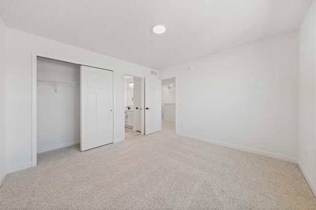 325 Ravencroft Road, Waconia, MN 55387