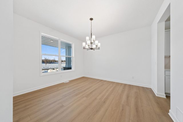 325 Ravencroft Road, Waconia, MN 55387