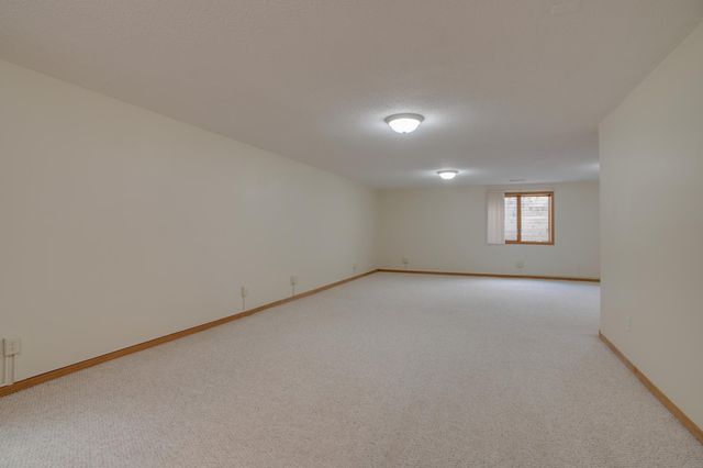 560 41st Avenue S, Moorhead, MN 56560