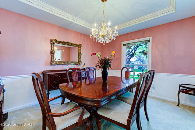 9804 Colonnades Pl, Jeffersontown, KY 40299