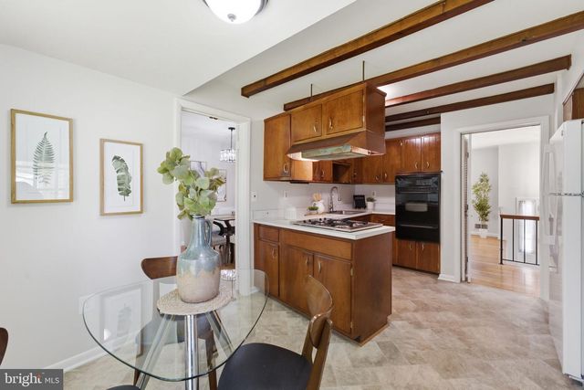 10311 CHESHIRE TER, Bethesda, MD 20814